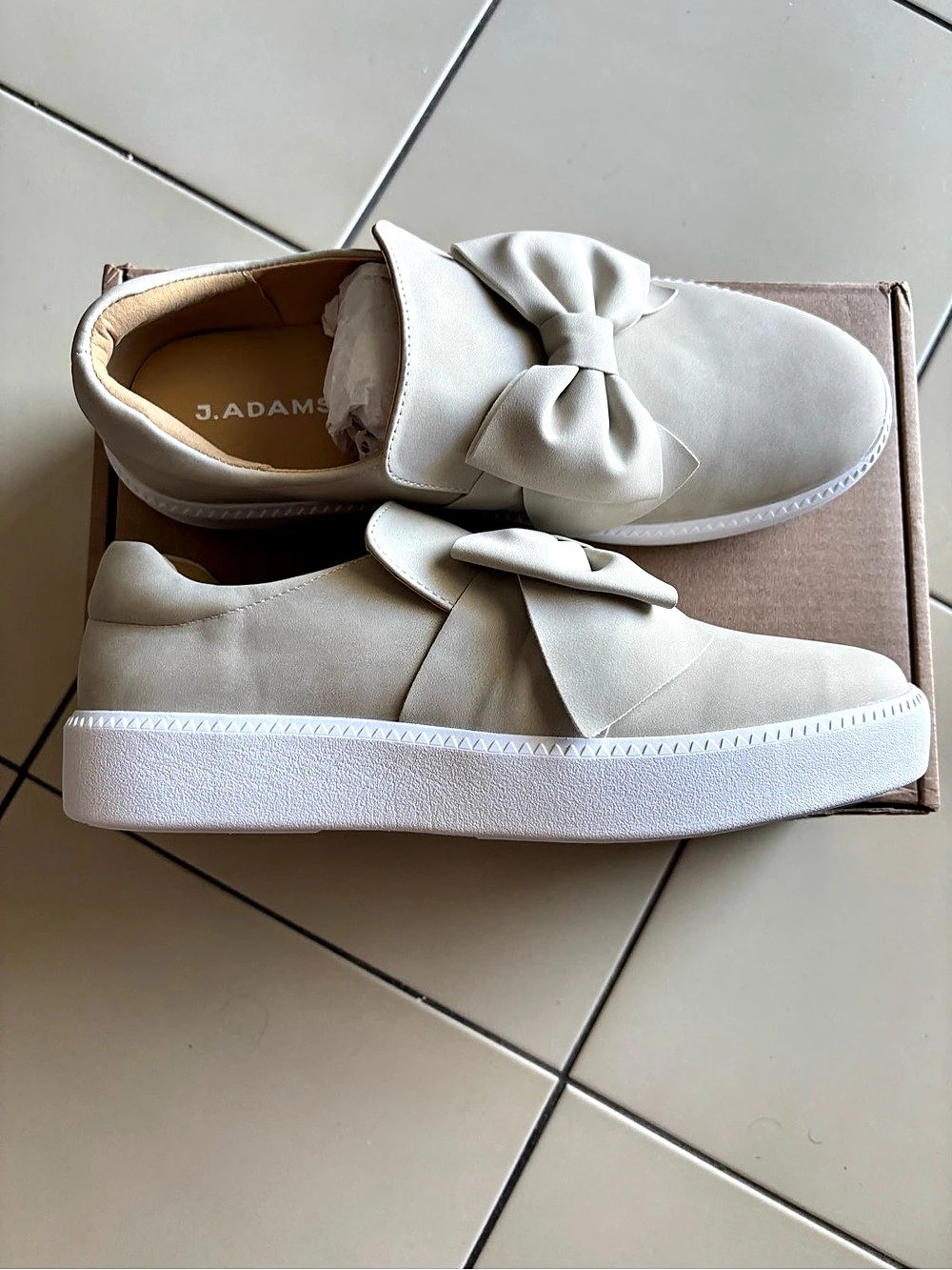 J. Adams Wally Platform Sneakers US 10